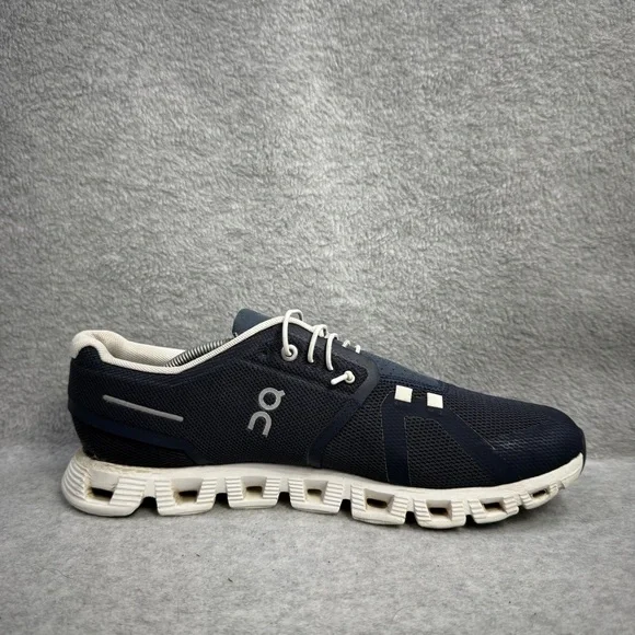 On Running Shoes Mens Size 9.5 Cloud 5 Navy Blue White Low Top Athletic Sneakers - Picture 6 of 10